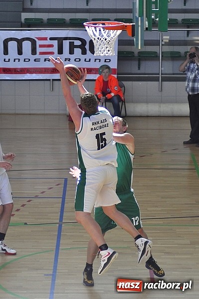 Zdjęcie w galerii na portalu naszraciborz.pl: III liga koszykówki: RKK poległo z Politechniką Śląską na inauguracji rozgrywek wiadomości z regionu
