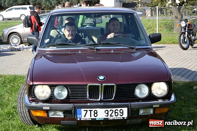 Zdjęcie w galerii na portalu naszraciborz.pl: W Zabełkowie miłośnicy oldtimerów zakończyli sezon wiadomości z regionu