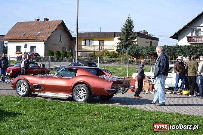Zdjęcie w galerii na portalu naszraciborz.pl: W Zabełkowie miłośnicy oldtimerów zakończyli sezon wiadomości z regionu