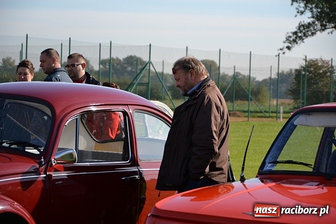 Zdjęcie w galerii na portalu naszraciborz.pl: W Zabełkowie miłośnicy oldtimerów zakończyli sezon wiadomości z regionu