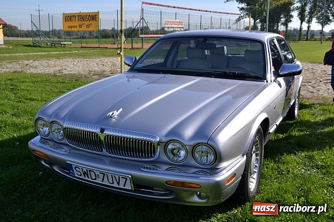 Zdjęcie w galerii na portalu naszraciborz.pl: W Zabełkowie miłośnicy oldtimerów zakończyli sezon wiadomości z regionu