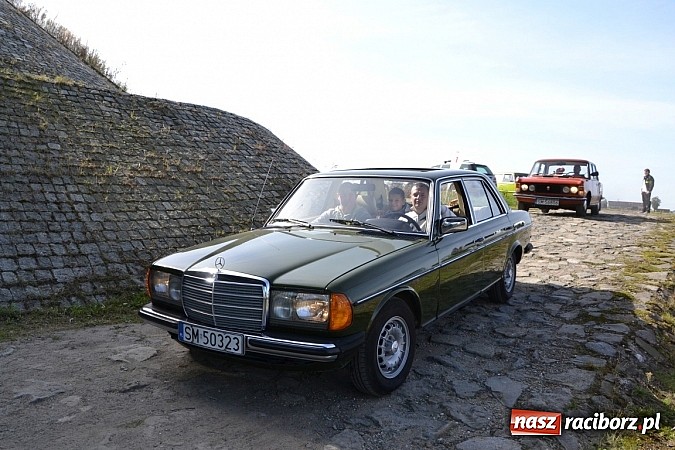 Zdjęcie w galerii na portalu naszraciborz.pl: W Zabełkowie miłośnicy oldtimerów zakończyli sezon wiadomości z regionu