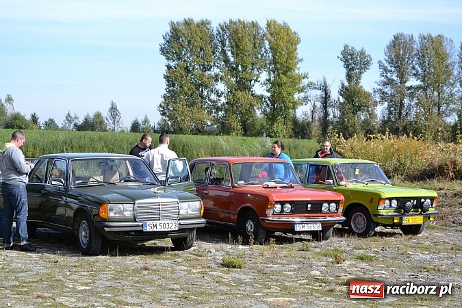 Zdjęcie w galerii na portalu naszraciborz.pl: W Zabełkowie miłośnicy oldtimerów zakończyli sezon wiadomości z regionu