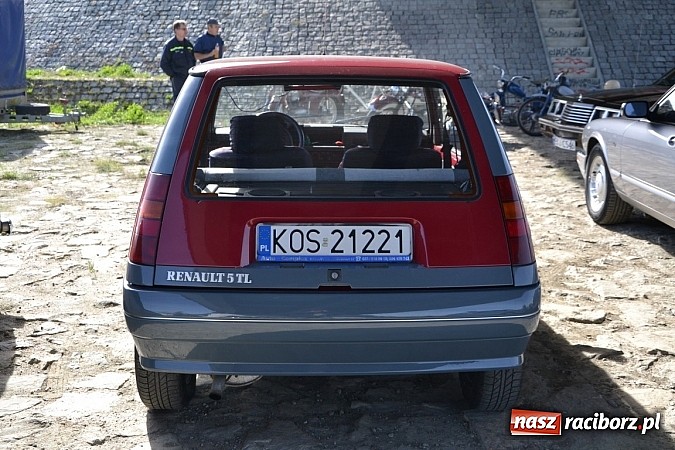 Zdjęcie w galerii na portalu naszraciborz.pl: W Zabełkowie miłośnicy oldtimerów zakończyli sezon wiadomości z regionu