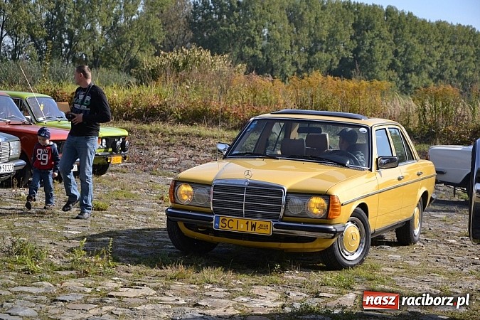 Zdjęcie w galerii na portalu naszraciborz.pl: W Zabełkowie miłośnicy oldtimerów zakończyli sezon wiadomości z regionu