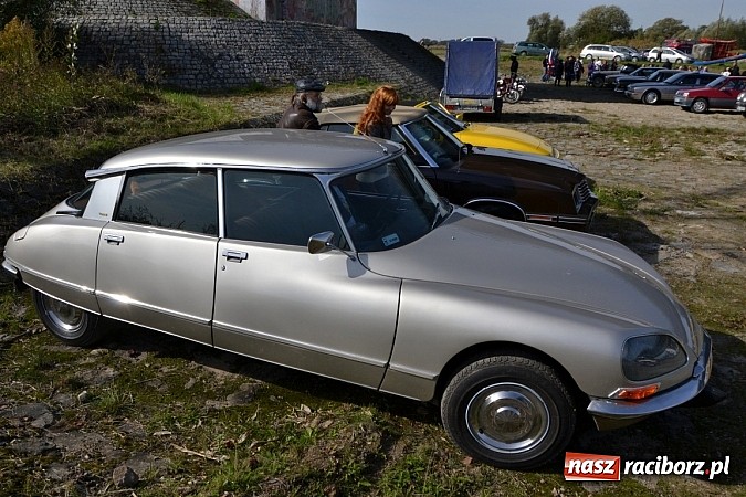Zdjęcie w galerii na portalu naszraciborz.pl: W Zabełkowie miłośnicy oldtimerów zakończyli sezon wiadomości z regionu