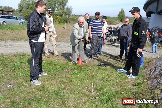 Zdjęcie w galerii na portalu naszraciborz.pl: W Zabełkowie miłośnicy oldtimerów zakończyli sezon wiadomości z regionu