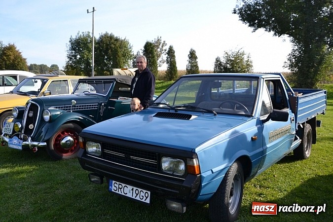 Zdjęcie w galerii na portalu naszraciborz.pl: W Zabełkowie miłośnicy oldtimerów zakończyli sezon wiadomości z regionu