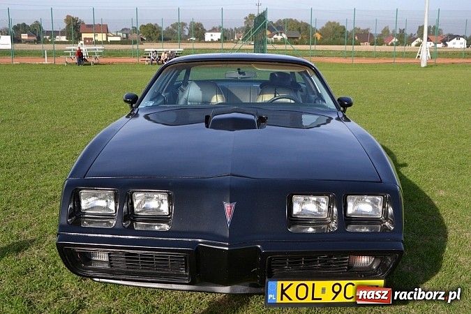 Zdjęcie w galerii na portalu naszraciborz.pl: W Zabełkowie miłośnicy oldtimerów zakończyli sezon wiadomości z regionu