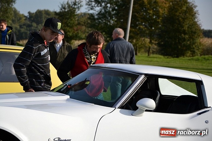 Zdjęcie w galerii na portalu naszraciborz.pl: W Zabełkowie miłośnicy oldtimerów zakończyli sezon wiadomości z regionu