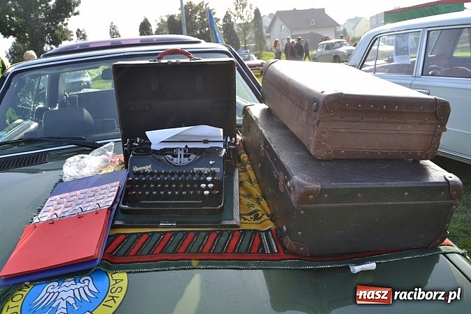 Zdjęcie w galerii na portalu naszraciborz.pl: W Zabełkowie miłośnicy oldtimerów zakończyli sezon wiadomości z regionu