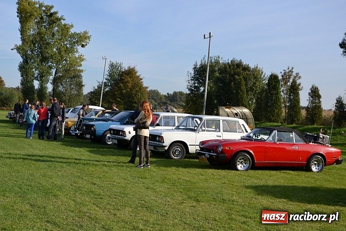 Zdjęcie w galerii na portalu naszraciborz.pl: W Zabełkowie miłośnicy oldtimerów zakończyli sezon wiadomości z regionu