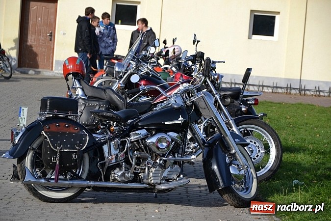 Zdjęcie w galerii na portalu naszraciborz.pl: W Zabełkowie miłośnicy oldtimerów zakończyli sezon wiadomości z regionu