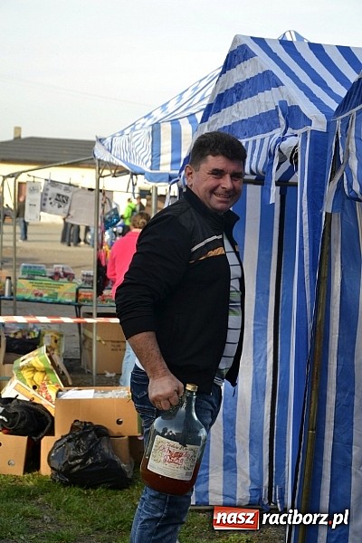 Zdjęcie w galerii na portalu naszraciborz.pl: W Zabełkowie miłośnicy oldtimerów zakończyli sezon wiadomości z regionu