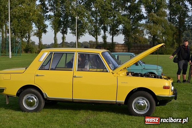 Zdjęcie w galerii na portalu naszraciborz.pl: W Zabełkowie miłośnicy oldtimerów zakończyli sezon wiadomości z regionu