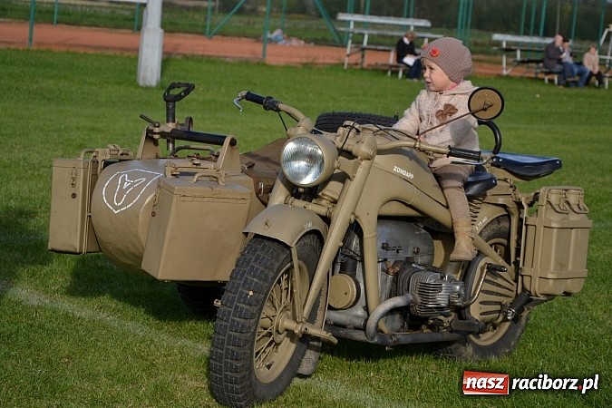 Zdjęcie w galerii na portalu naszraciborz.pl: W Zabełkowie miłośnicy oldtimerów zakończyli sezon wiadomości z regionu