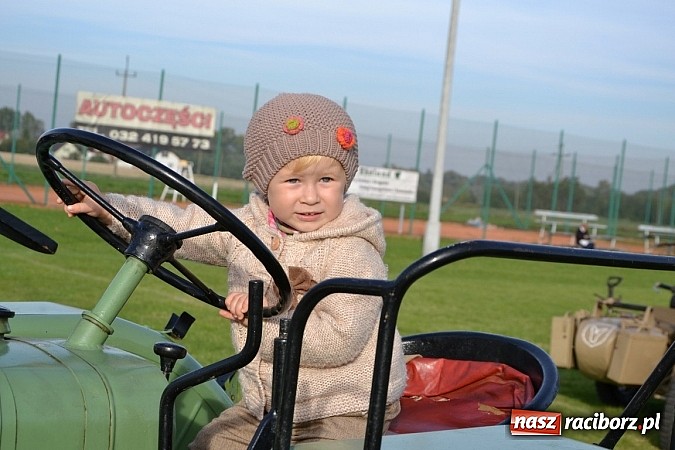 Zdjęcie w galerii na portalu naszraciborz.pl: W Zabełkowie miłośnicy oldtimerów zakończyli sezon wiadomości z regionu