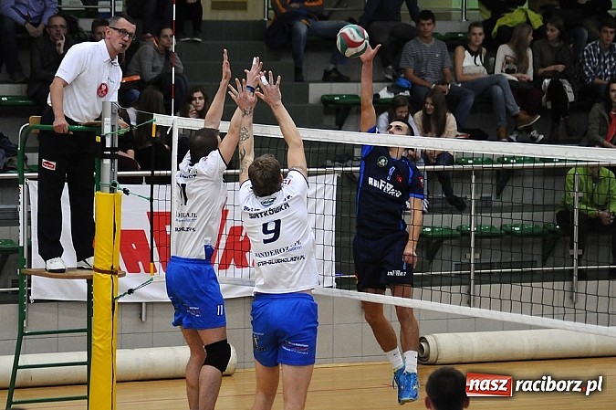 Zdjęcie w galerii na portalu naszraciborz.pl: AZS Rafako przegrał po tie-breaku wiadomości z regionu