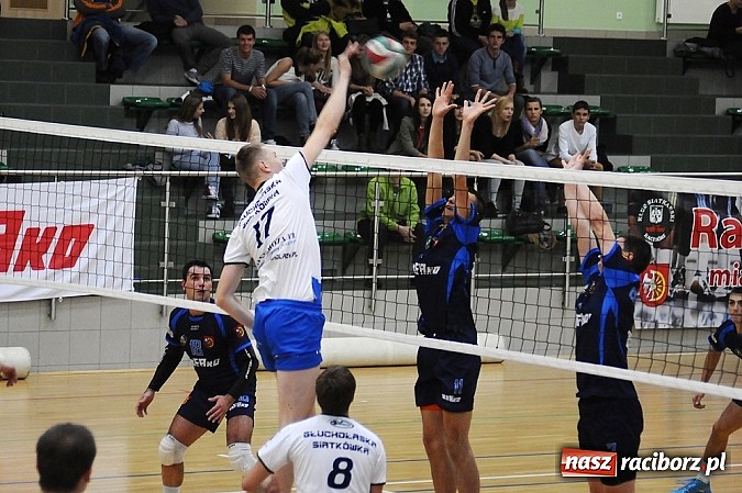 Zdjęcie w galerii na portalu naszraciborz.pl: AZS Rafako przegrał po tie-breaku wiadomości z regionu