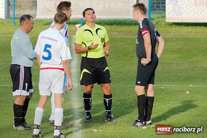 Zdjęcie w galerii na portalu naszraciborz.pl: Krzanowice mają patent na czołówkę. Wicelider na kolanach wiadomości z regionu