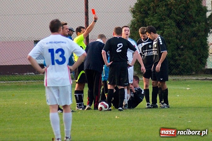 Zdjęcie w galerii na portalu naszraciborz.pl: Krzanowice mają patent na czołówkę. Wicelider na kolanach wiadomości z regionu