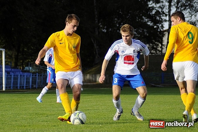 Zdjęcie w galerii na portalu naszraciborz.pl: IV liga: KS Unia zagrał na piątkę wiadomości z regionu