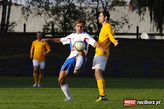 Zdjęcie w galerii na portalu naszraciborz.pl: IV liga: KS Unia zagrał na piątkę wiadomości z regionu