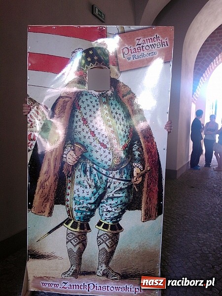 Zdjęcie w galerii na portalu naszraciborz.pl: Duch z raciborskiego zamku? Intrygujące zdjęcie naszego Czytelnika! wiadomości z regionu