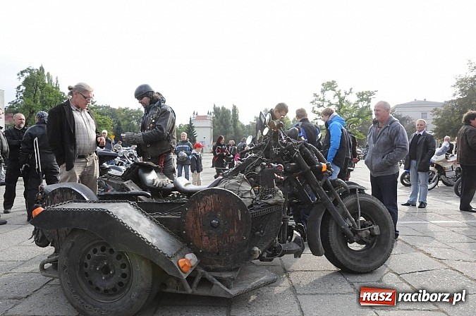 Zdjęcie w galerii na portalu naszraciborz.pl: Łowcy dusz na raciborskim zakończeniu sezonu motocyklowego wiadomości z regionu