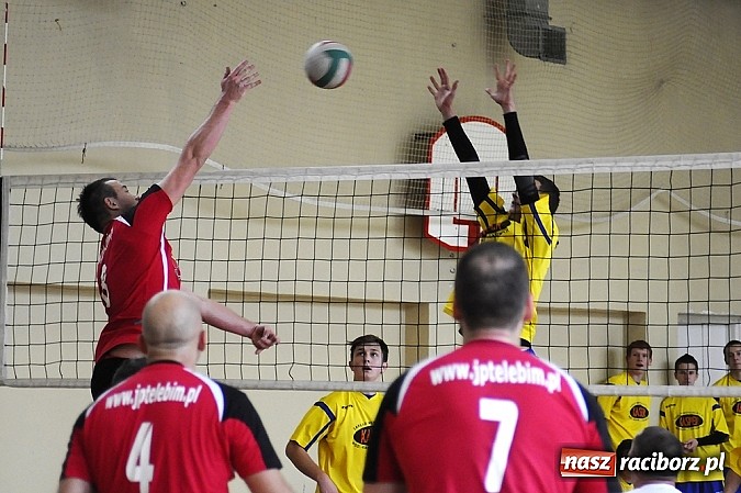 Zdjęcie w galerii na portalu naszraciborz.pl: Siatkarze amatorzy rozpoczęli sezon wiadomości z regionu