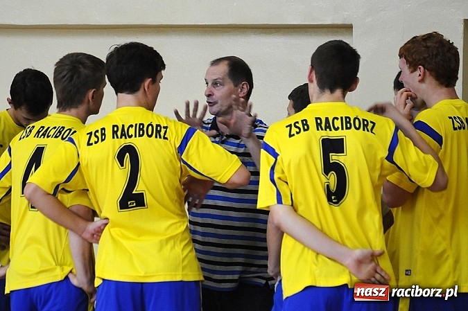 Zdjęcie w galerii na portalu naszraciborz.pl: Siatkarze amatorzy rozpoczęli sezon wiadomości z regionu