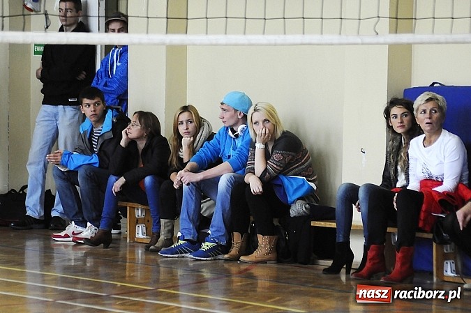 Zdjęcie w galerii na portalu naszraciborz.pl: Siatkarze amatorzy rozpoczęli sezon wiadomości z regionu