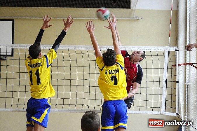 Zdjęcie w galerii na portalu naszraciborz.pl: Siatkarze amatorzy rozpoczęli sezon wiadomości z regionu