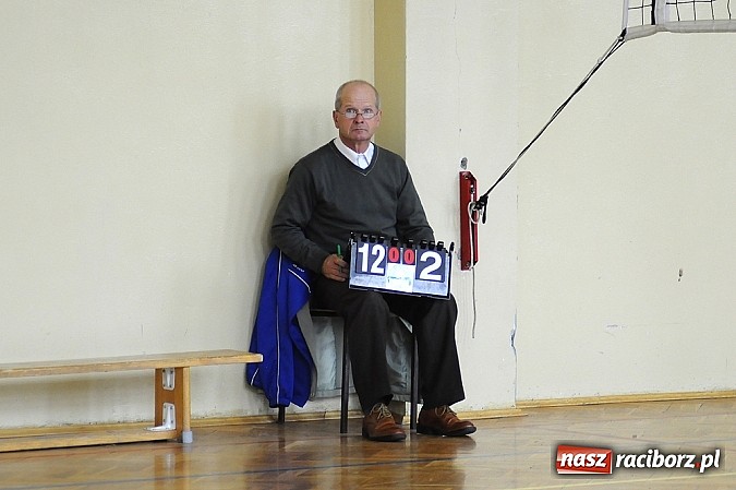 Zdjęcie w galerii na portalu naszraciborz.pl: Siatkarze amatorzy rozpoczęli sezon wiadomości z regionu