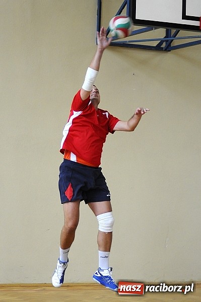 Zdjęcie w galerii na portalu naszraciborz.pl: Siatkarze amatorzy rozpoczęli sezon wiadomości z regionu