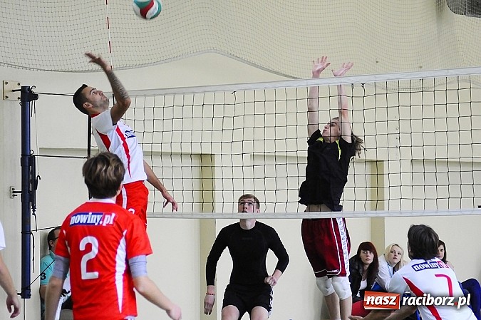 Zdjęcie w galerii na portalu naszraciborz.pl: Siatkarze amatorzy rozpoczęli sezon wiadomości z regionu