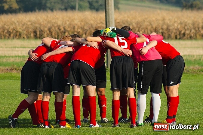 Zdjęcie w galerii na portalu naszraciborz.pl: Sensacja w B klasie. Samborowice zdobyły Zameczek wiadomości z regionu