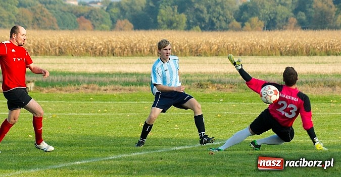 Zdjęcie w galerii na portalu naszraciborz.pl: Sensacja w B klasie. Samborowice zdobyły Zameczek wiadomości z regionu