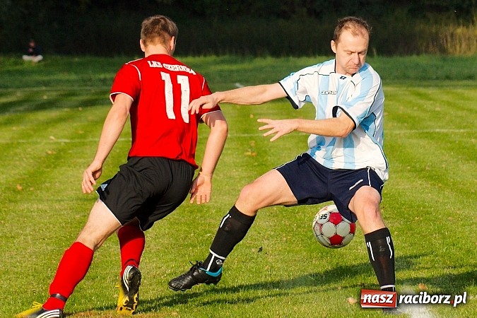Zdjęcie w galerii na portalu naszraciborz.pl: Sensacja w B klasie. Samborowice zdobyły Zameczek wiadomości z regionu