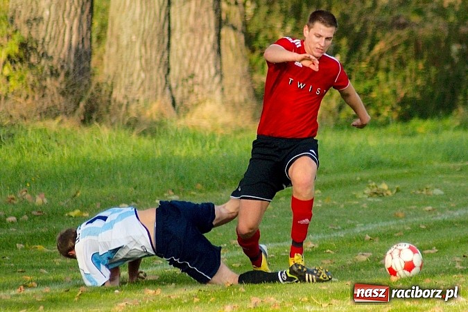 Zdjęcie w galerii na portalu naszraciborz.pl: Sensacja w B klasie. Samborowice zdobyły Zameczek wiadomości z regionu