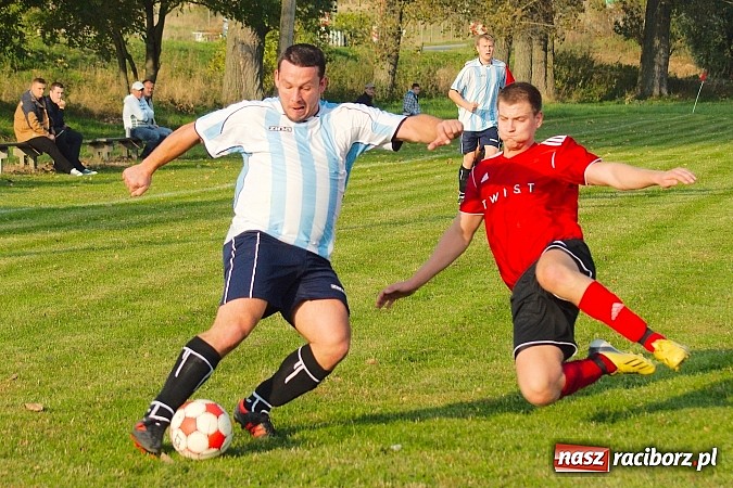 Zdjęcie w galerii na portalu naszraciborz.pl: Sensacja w B klasie. Samborowice zdobyły Zameczek wiadomości z regionu