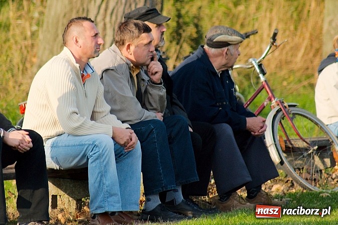 Zdjęcie w galerii na portalu naszraciborz.pl: Sensacja w B klasie. Samborowice zdobyły Zameczek wiadomości z regionu