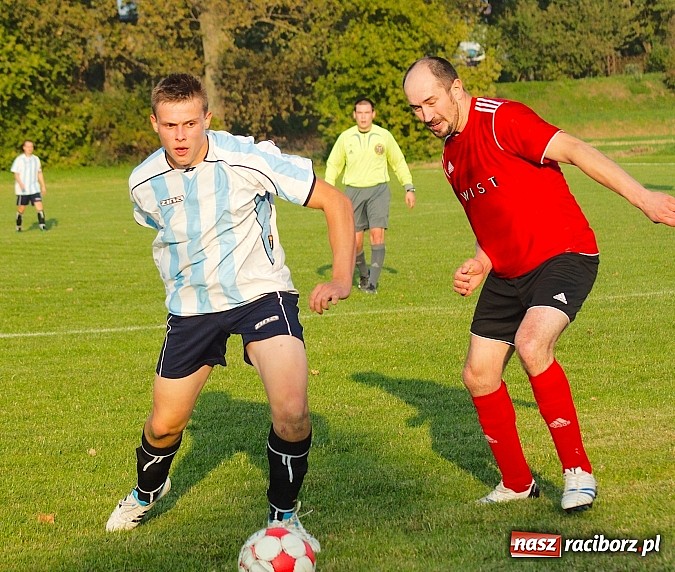 Zdjęcie w galerii na portalu naszraciborz.pl: Sensacja w B klasie. Samborowice zdobyły Zameczek wiadomości z regionu