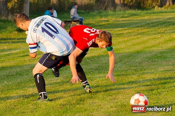 Zdjęcie w galerii na portalu naszraciborz.pl: Sensacja w B klasie. Samborowice zdobyły Zameczek wiadomości z regionu