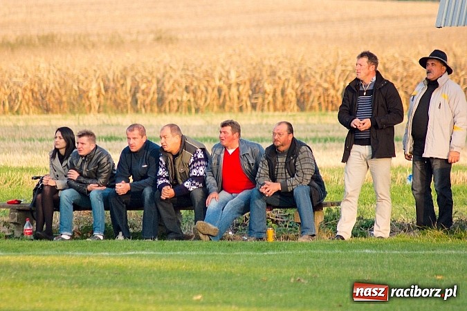 Zdjęcie w galerii na portalu naszraciborz.pl: Sensacja w B klasie. Samborowice zdobyły Zameczek wiadomości z regionu