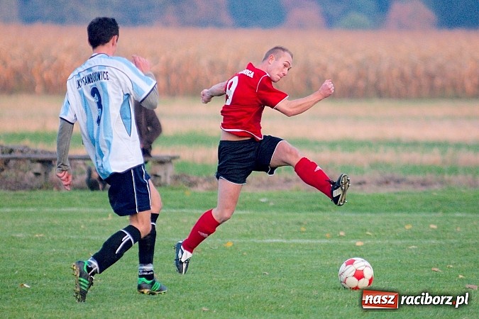 Zdjęcie w galerii na portalu naszraciborz.pl: Sensacja w B klasie. Samborowice zdobyły Zameczek wiadomości z regionu