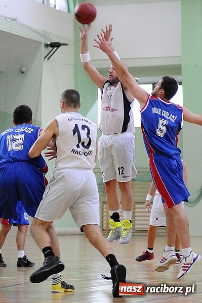 Zdjęcie w galerii na portalu naszraciborz.pl: Minimalna przegrana Ofensywy w debiucie wiadomości z regionu