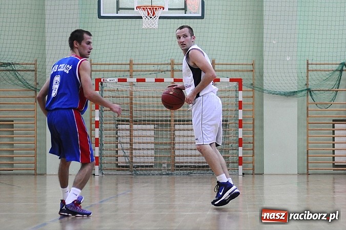 Zdjęcie w galerii na portalu naszraciborz.pl: Minimalna przegrana Ofensywy w debiucie wiadomości z regionu