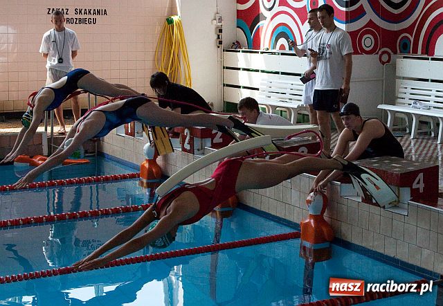 Zdjęcie w galerii na portalu naszraciborz.pl: Ratownicy WOPR walczyli o Puchar Rektora PWSZ wiadomości z regionu