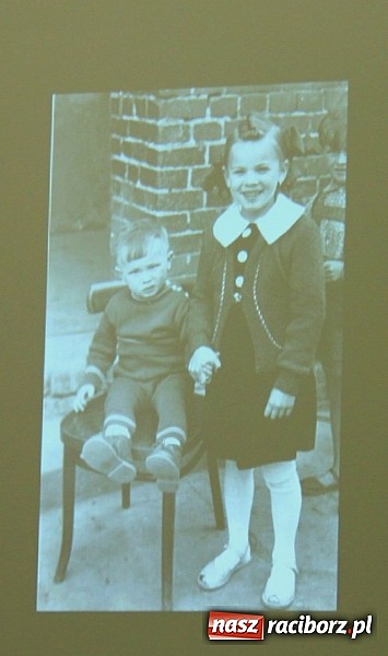 Zdjęcie w galerii na portalu naszraciborz.pl: Wydano nową książkę o historii Kobyli wiadomości z regionu